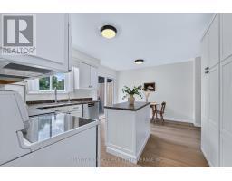 28 EDGEMERE CRESCENT - 18