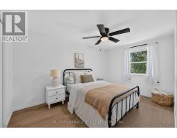 28 EDGEMERE CRESCENT - 29