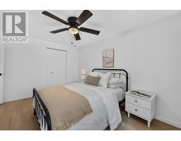 28 EDGEMERE CRESCENT - 30