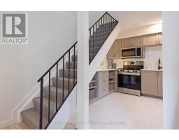 22 - 760 BERKSHIRE DRIVE - 18