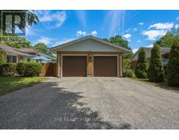 52 MAXWELL CRESCENT - 6