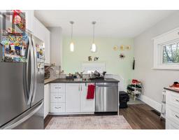 594 HIGHBURY AVENUE N - 10