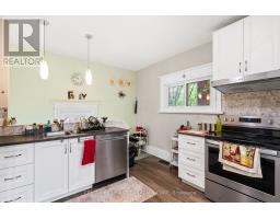 594 HIGHBURY AVENUE N - 11