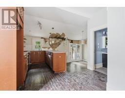 15 CARLTON AVENUE - 10