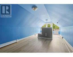 15 CARLTON AVENUE - 22