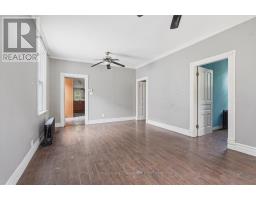 15 CARLTON AVENUE - 5