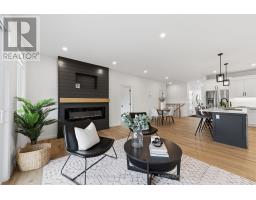 12 - 32 POSTMA CRESCENT - 15