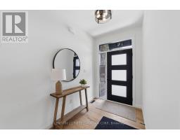 12 - 32 POSTMA CRESCENT - 6