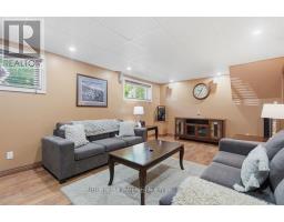 27 STORMONT DRIVE - 31
