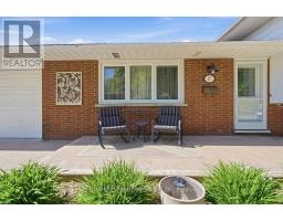 27 STORMONT DRIVE - 5