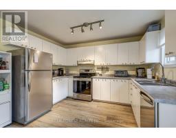 24 - 25 ERICA CRESCENT - 14