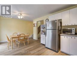 24 - 25 ERICA CRESCENT - 18