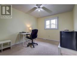 24 - 25 ERICA CRESCENT - 24
