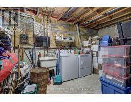 24 - 25 ERICA CRESCENT - 32