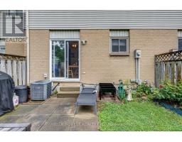 24 - 25 ERICA CRESCENT - 35