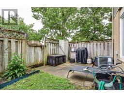 24 - 25 ERICA CRESCENT - 36