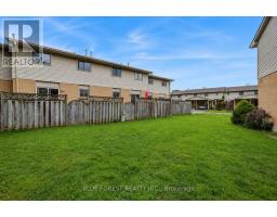 24 - 25 ERICA CRESCENT - 38