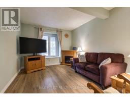 24 - 25 ERICA CRESCENT - 8