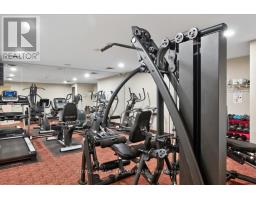 908 - 250 PALL MALL STREET - 24