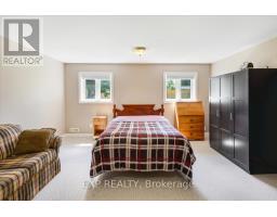 122 1/2 RAILWAY AVENUE - 33
