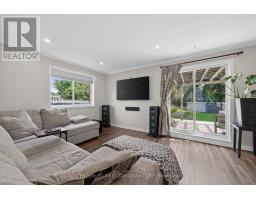 237 PARKVIEW DRIVE E - 17