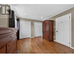 237 PARKVIEW DRIVE E - 22
