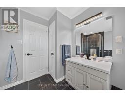 237 PARKVIEW DRIVE E - 25