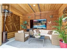 12 GROGAST COURT - 42