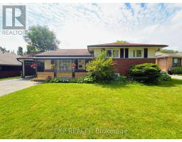 438 MAGNOLIA CRESCENT - 1