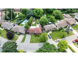 438 MAGNOLIA CRESCENT - 33