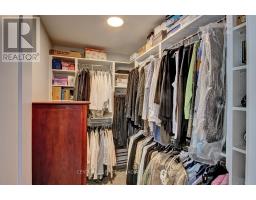 420 OLD WONDERLAND ROAD - 19