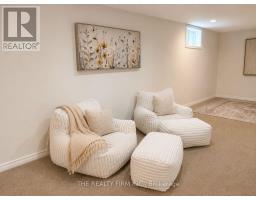 1626 LEONARD STREET - 15