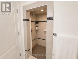 1626 LEONARD STREET - 17