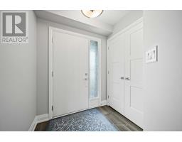 150 GILMOUR DRIVE - 23
