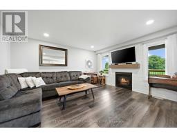 150 GILMOUR DRIVE - 27