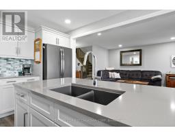 150 GILMOUR DRIVE - 32