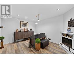 6 - 20 WINDEMERE PLACE - 30