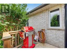 6 - 20 WINDEMERE PLACE - 36
