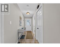 6 - 20 WINDEMERE PLACE - 8