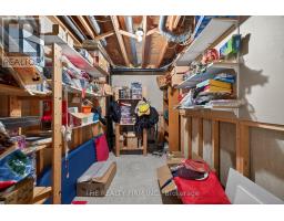 495 JEFFREYBROOK CLOSE - 34