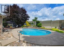 102 ST BEES COURT - 41
