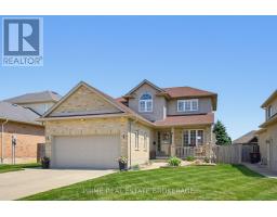 3 WATSON CRESCENT - 1