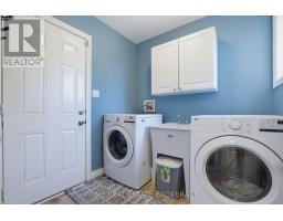 3 WATSON CRESCENT - 15