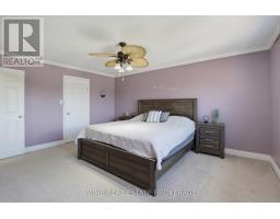 3 WATSON CRESCENT - 18