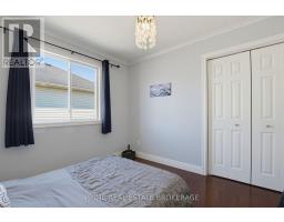 3 WATSON CRESCENT - 24