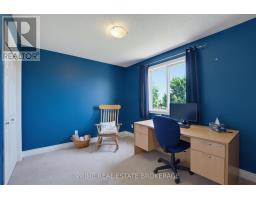 3 WATSON CRESCENT - 25