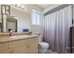 3 WATSON CRESCENT - 27