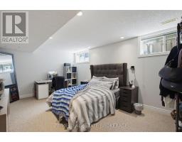 3 WATSON CRESCENT - 29
