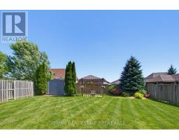 3 WATSON CRESCENT - 40