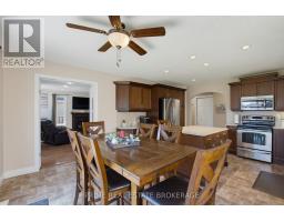 3 WATSON CRESCENT - 8